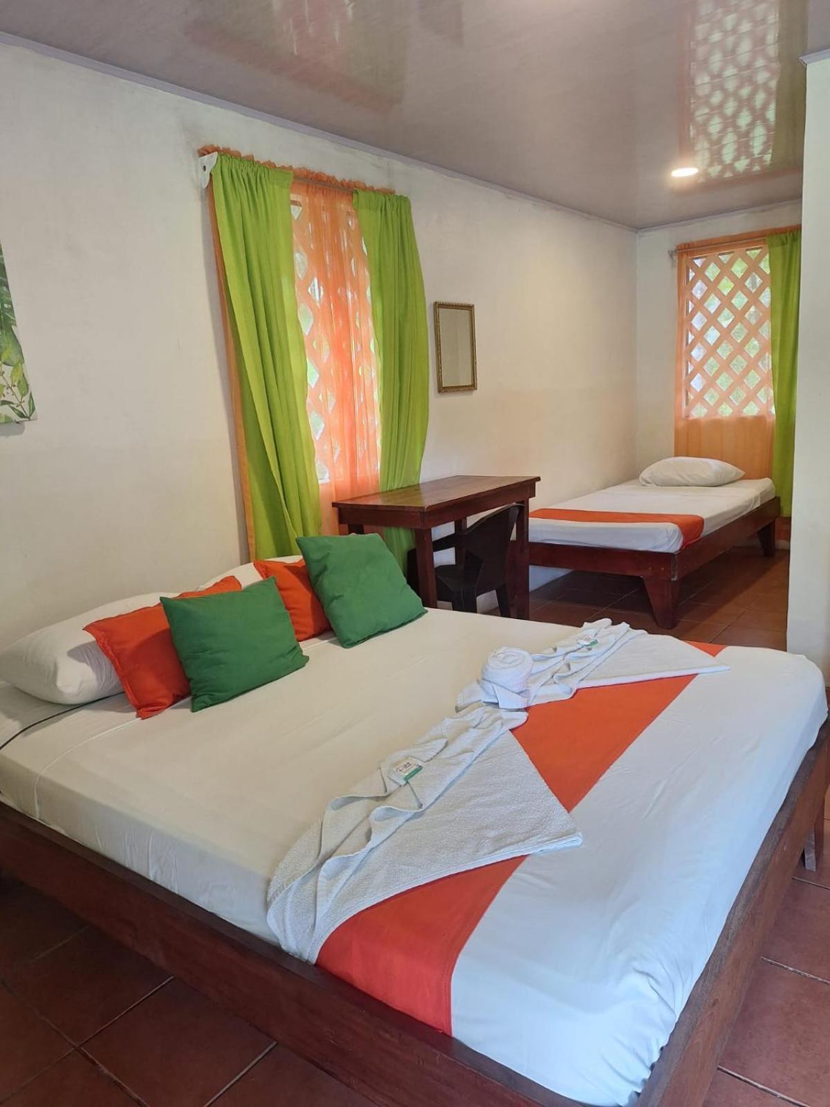 All Rankins Eco-Lodge Tortuguero Exterior foto